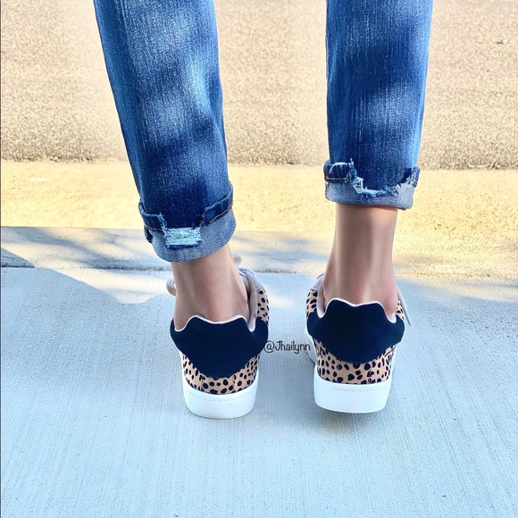 Leopard faux suede sneaker FLASH SALE - Picture 3 of 5